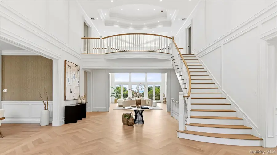 4 Shepherds Lane, Sands Point, NY 11050 - #3