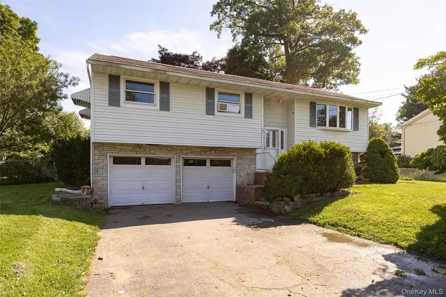 17 Ricky Lane, Poughkeepsie, NY 12601 - #2