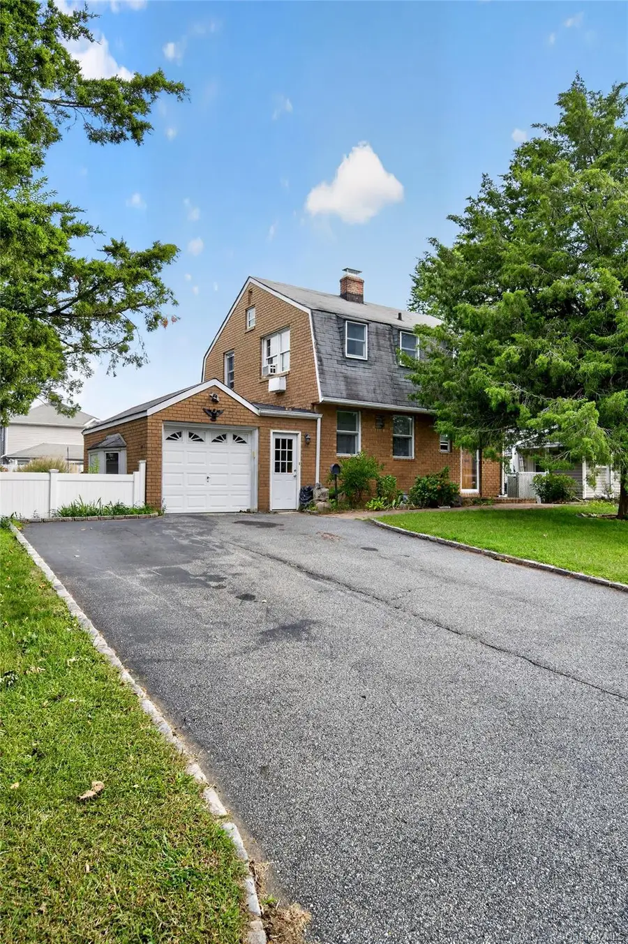 163 Earl Street, Westbury, NY 11590 - #2
