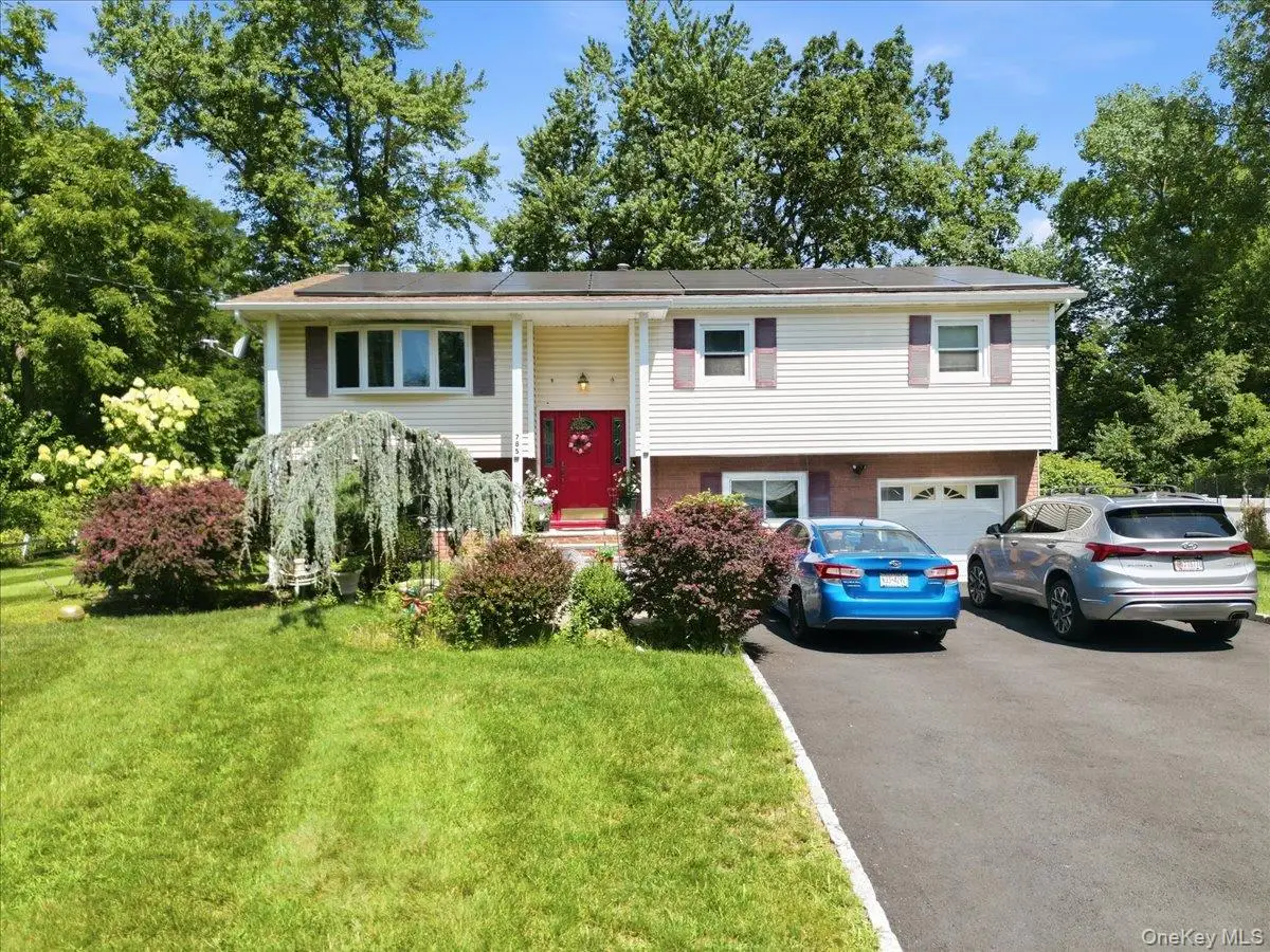 785 Sequoia Drive, Valley Cottage, NY 10989 - #1