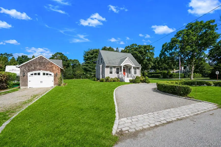 16 Foster Crossing, East Quogue, NY 11942 - #2