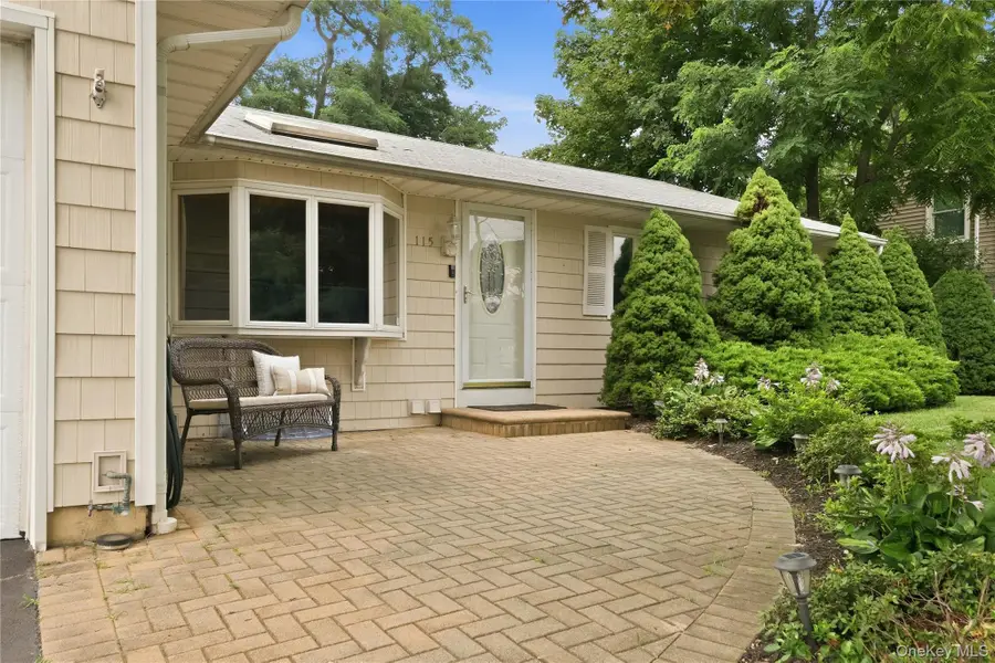 115 Argyle Avenue, Selden, NY 11784 - #3