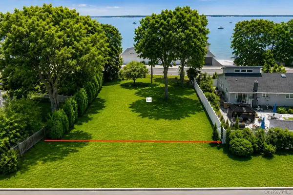 Eatons Neck Road, Northport, NY 11768