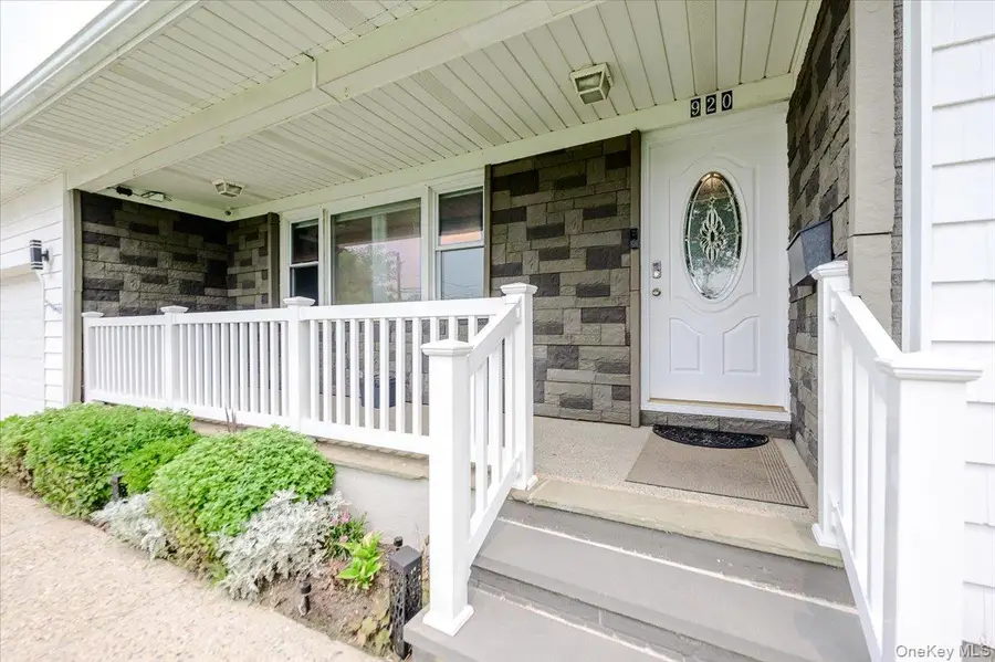 920 9th Street, West Babylon, NY 11704 - #2