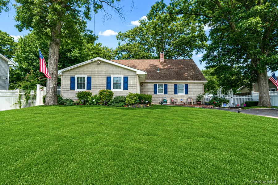 1A Richard Place, Ronkonkoma, NY 11779 - #2