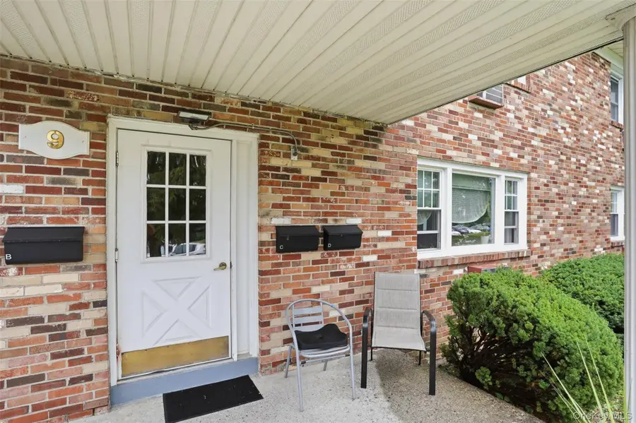 136 N Chestnut Street #9B, New Paltz, NY 12561 - #3
