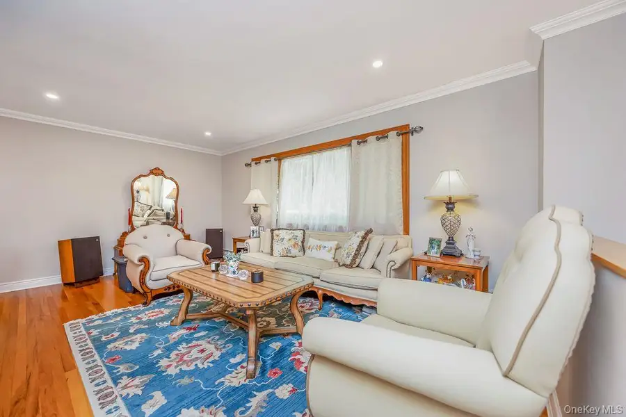 67 Cedar Place, Floral Park, NY 11001 - #2