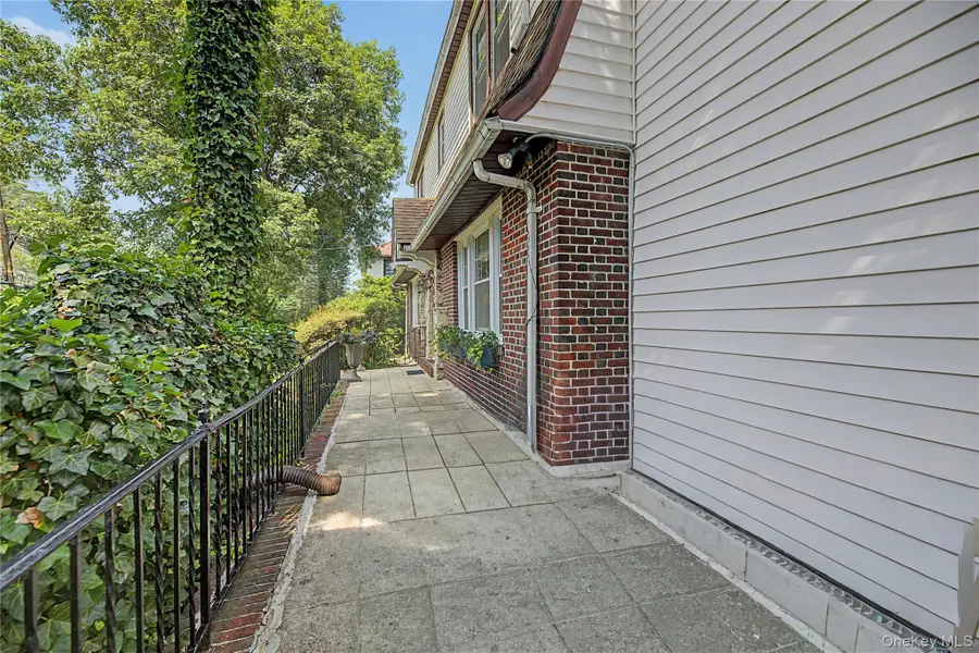 75 Sycamore Avenue, Mount Vernon, NY 10553 - #3
