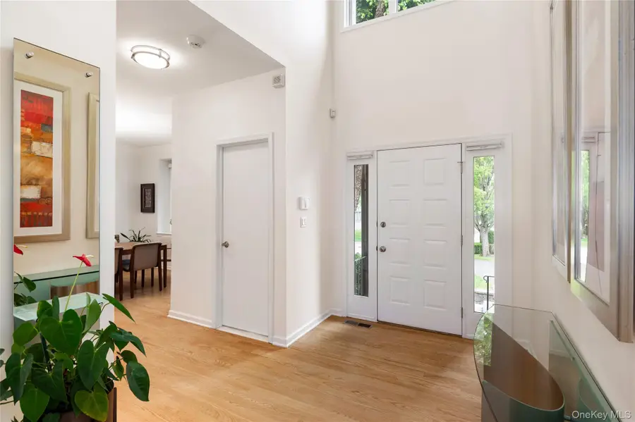 142 Woodbrook Road, White Plains, NY 10605 - #2