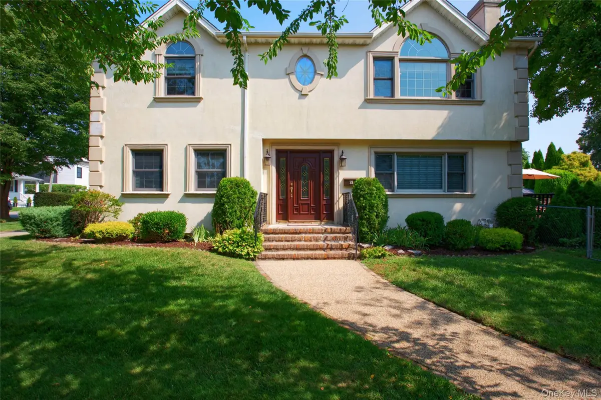 75 Maple Street, Roslyn Heights, NY 11577 - #1