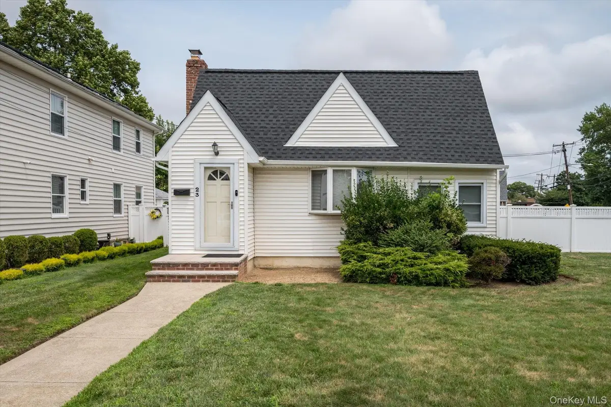 23 Rosebud Avenue, Merrick, NY 11566 - #1