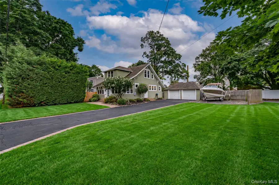 116 Railroad Avenue, Saint James, NY 11780 - #2