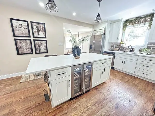 32 Morris Avenue, Patchogue, NY 11772 - #2