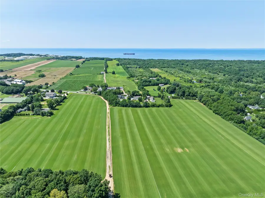 Sound Avenue, Aquebogue, NY 11931 - #3