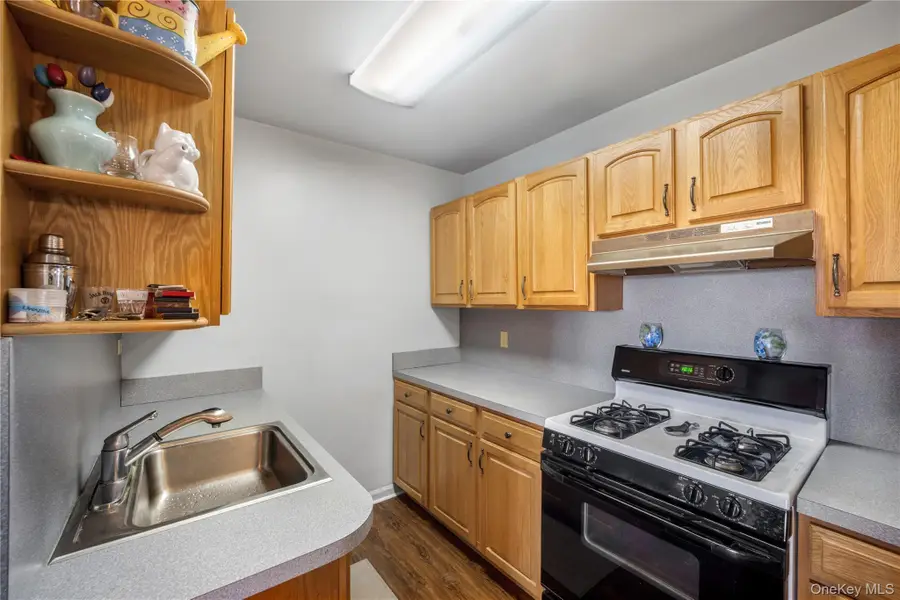 211-65 23rd Avenue #5E, Bayside, NY 11360 - #3
