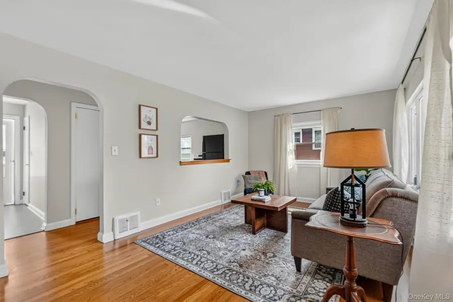 6 Broad Street, New Windsor, NY 12553 - #3