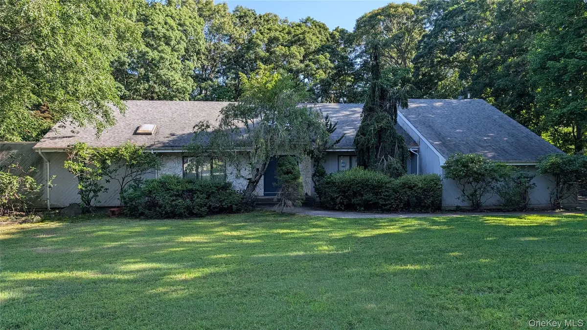 4 Oak Hills Drive, Rocky Point, NY 11778 - #1