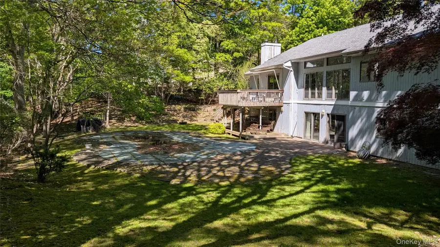 4 Oak Hills Drive, Rocky Point, NY 11778 - #3