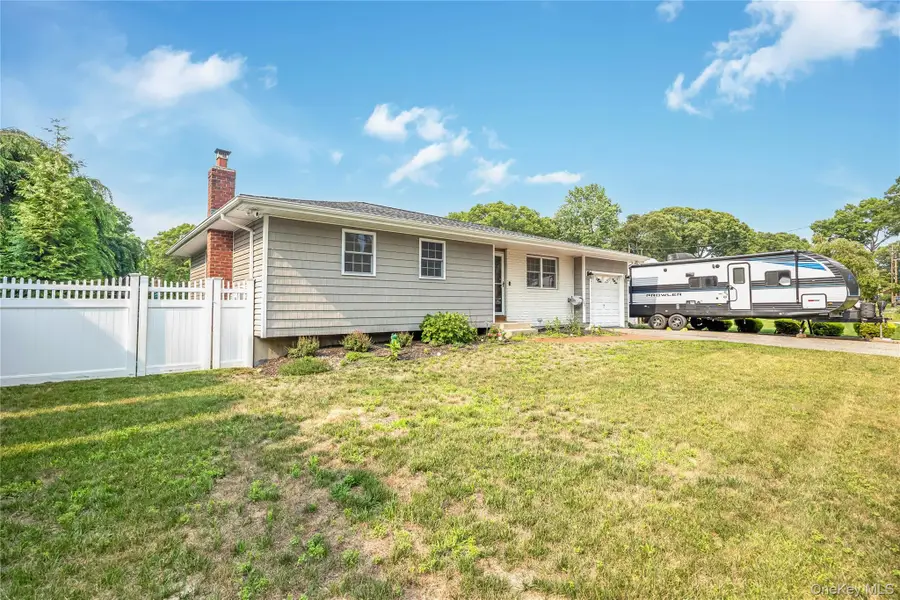 183 Cherokee Street, Ronkonkoma, NY 11779 - #3