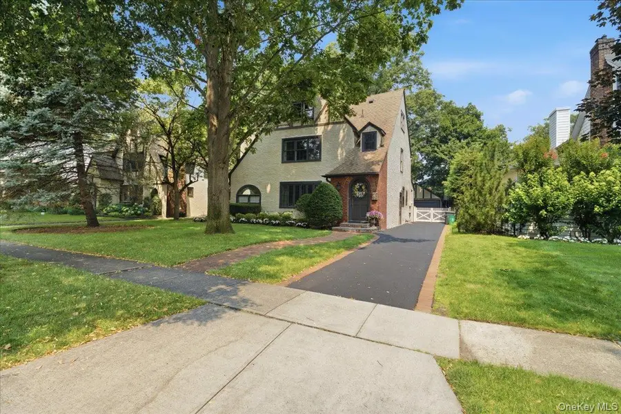 89 Poplar Street, Garden City, NY 11530 - #2