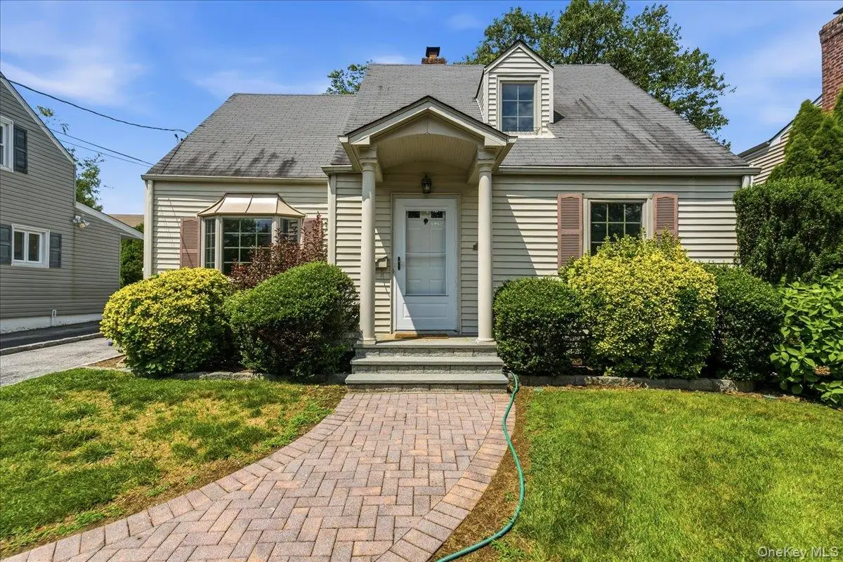 194 Lincoln Place, Eastchester, NY 10709 - #1