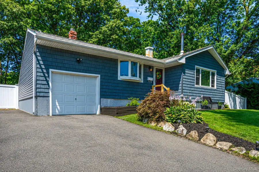 14 Antler Lane, South Setauket, NY 11720 - #2