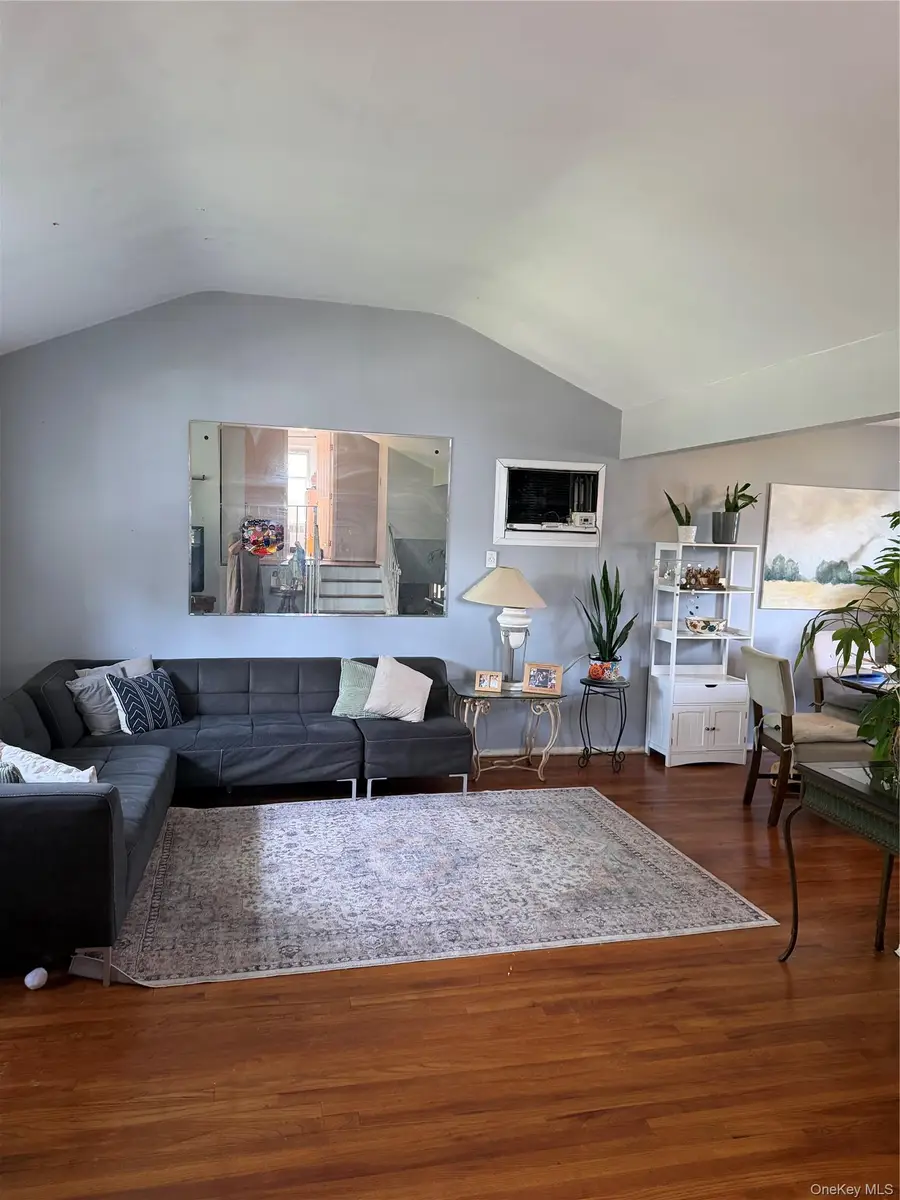 172 N Walnut Street, Massapequa, NY 11758 - #3
