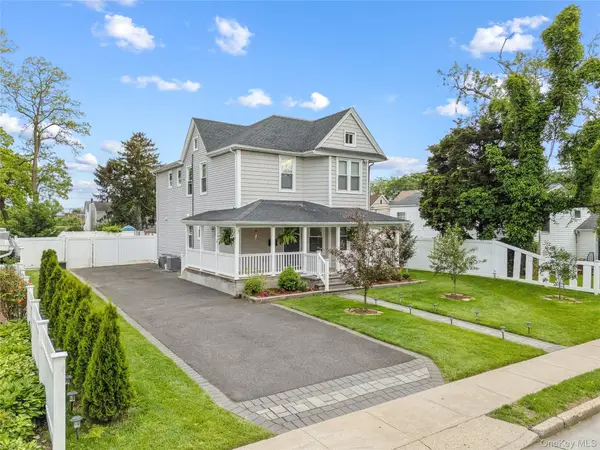 81 Pearsall Avenue, Freeport, NY 11520