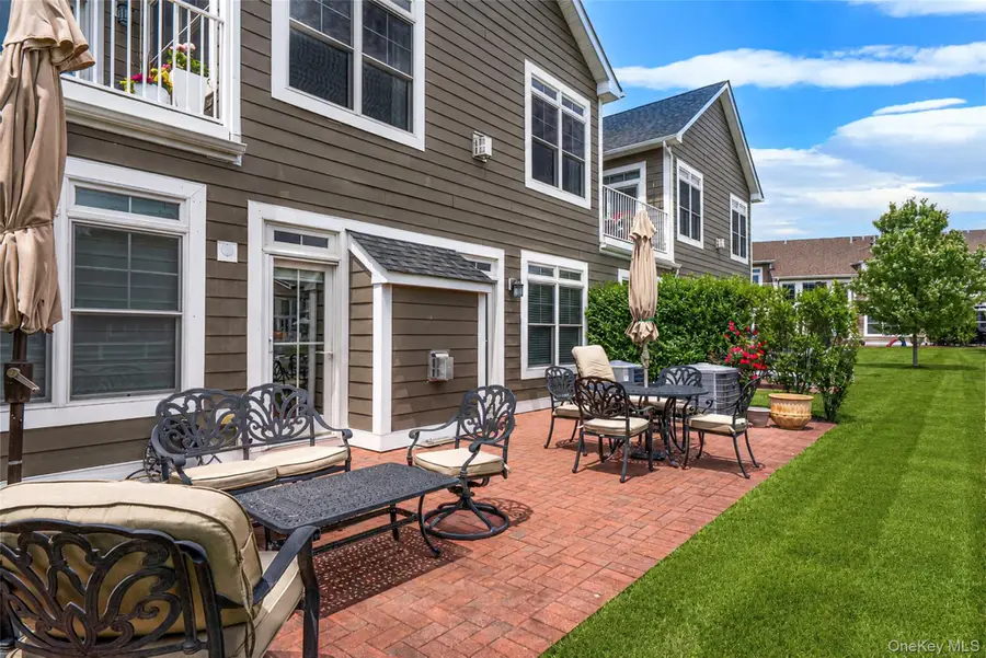 52102 Beech Tree Lane, Plainview, NY 11803 - #3