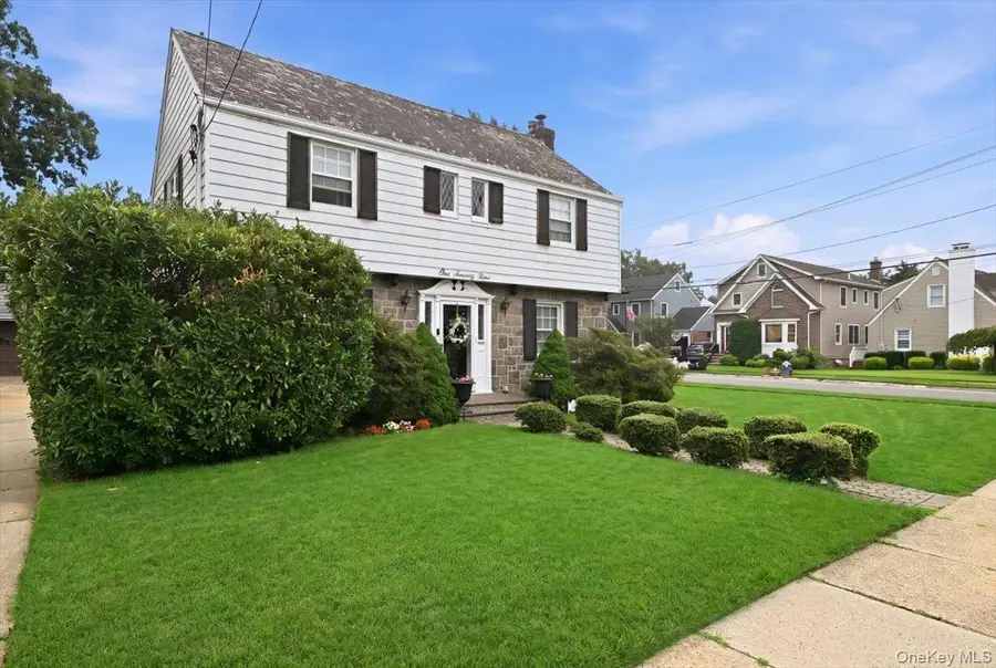 179 Locust Street, Floral Park, NY 11001 - #2