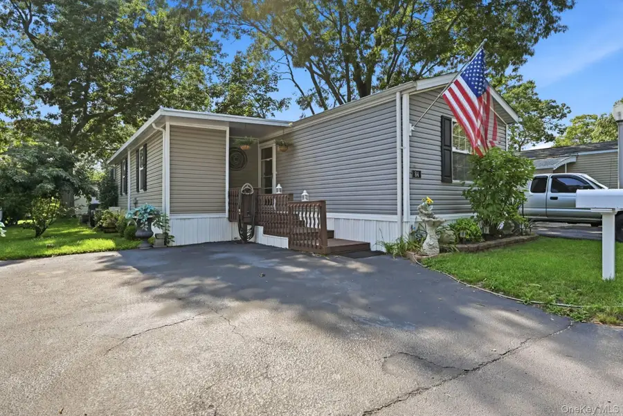 37 Hubbard Avenue #84, Riverhead, NY 11901 - #2