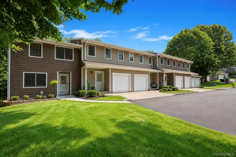 2 Pine Street, Huntington, NY 11743 - #3