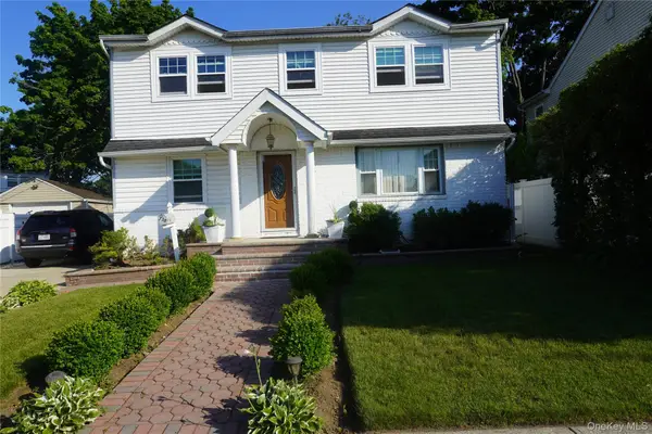 738 Decatur Street, Uniondale, NY 11553