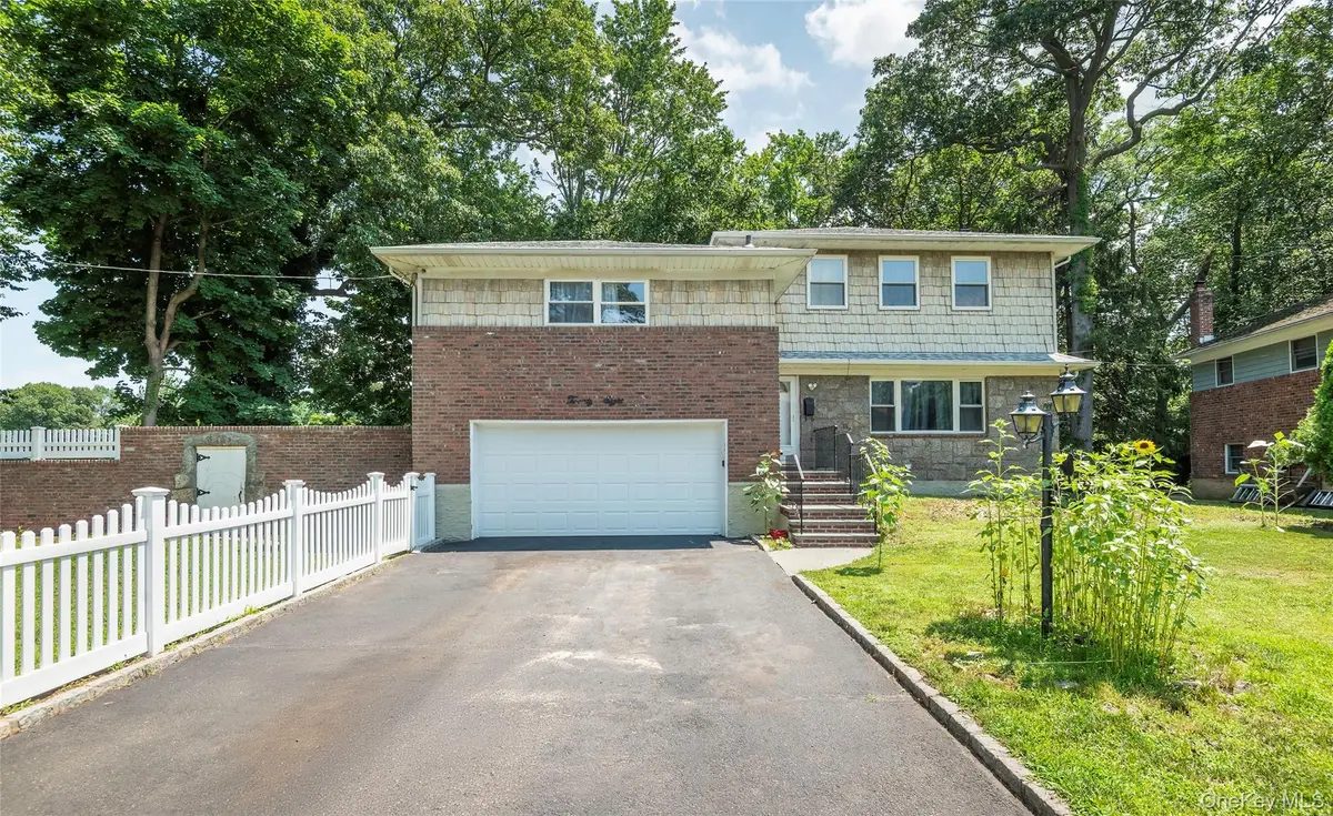 28 Brookdale Road, Glen Cove, NY 11542 - #1