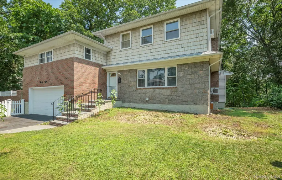 28 Brookdale Road, Glen Cove, NY 11542 - #2