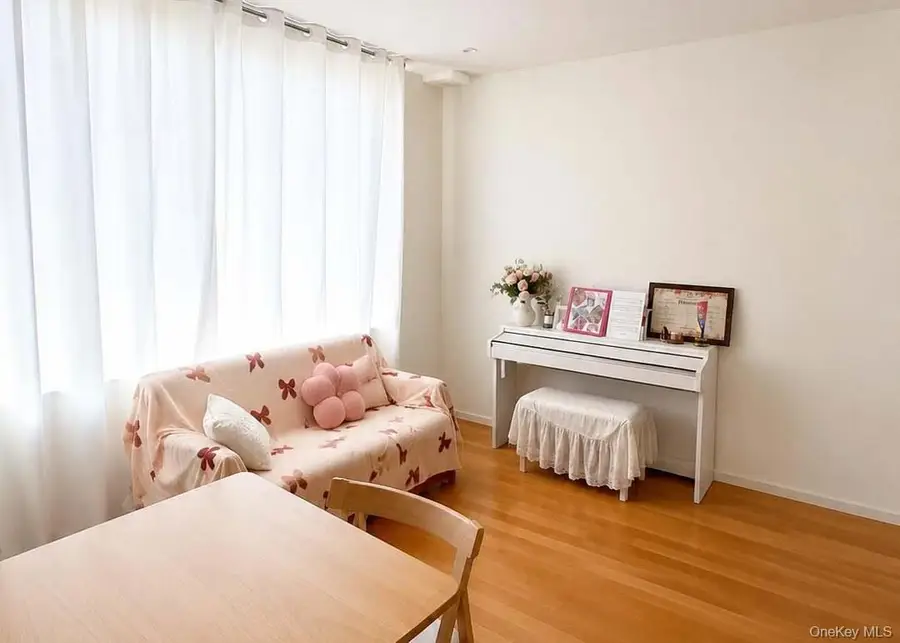 4223 Parsons Boulevard #5C, Flushing, NY 11355 - #2