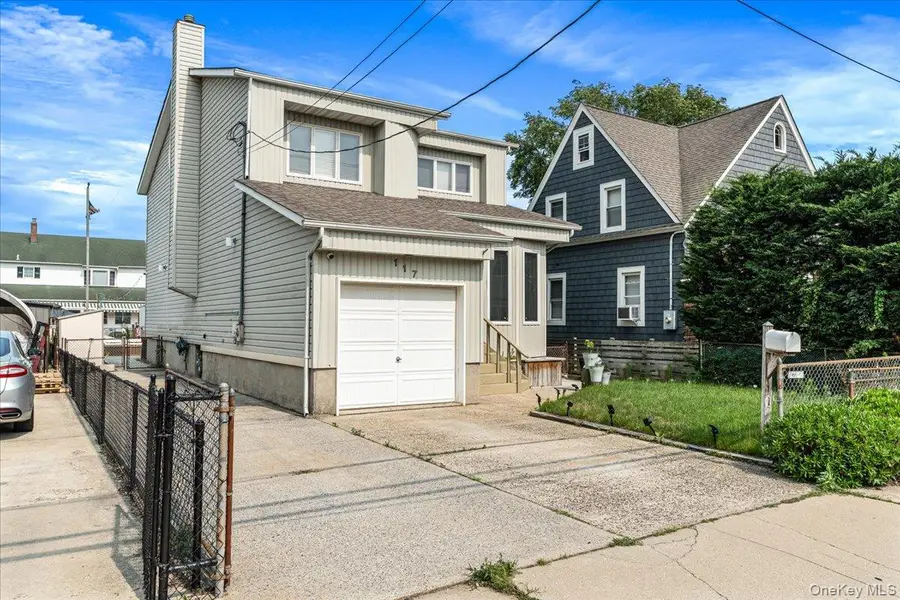 117 Gordon Place, Freeport, NY 11520 - #3
