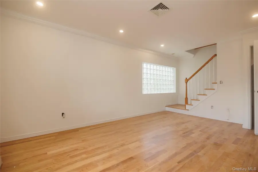 1340 Siegfried Place, Bronx, NY 10465 - #3