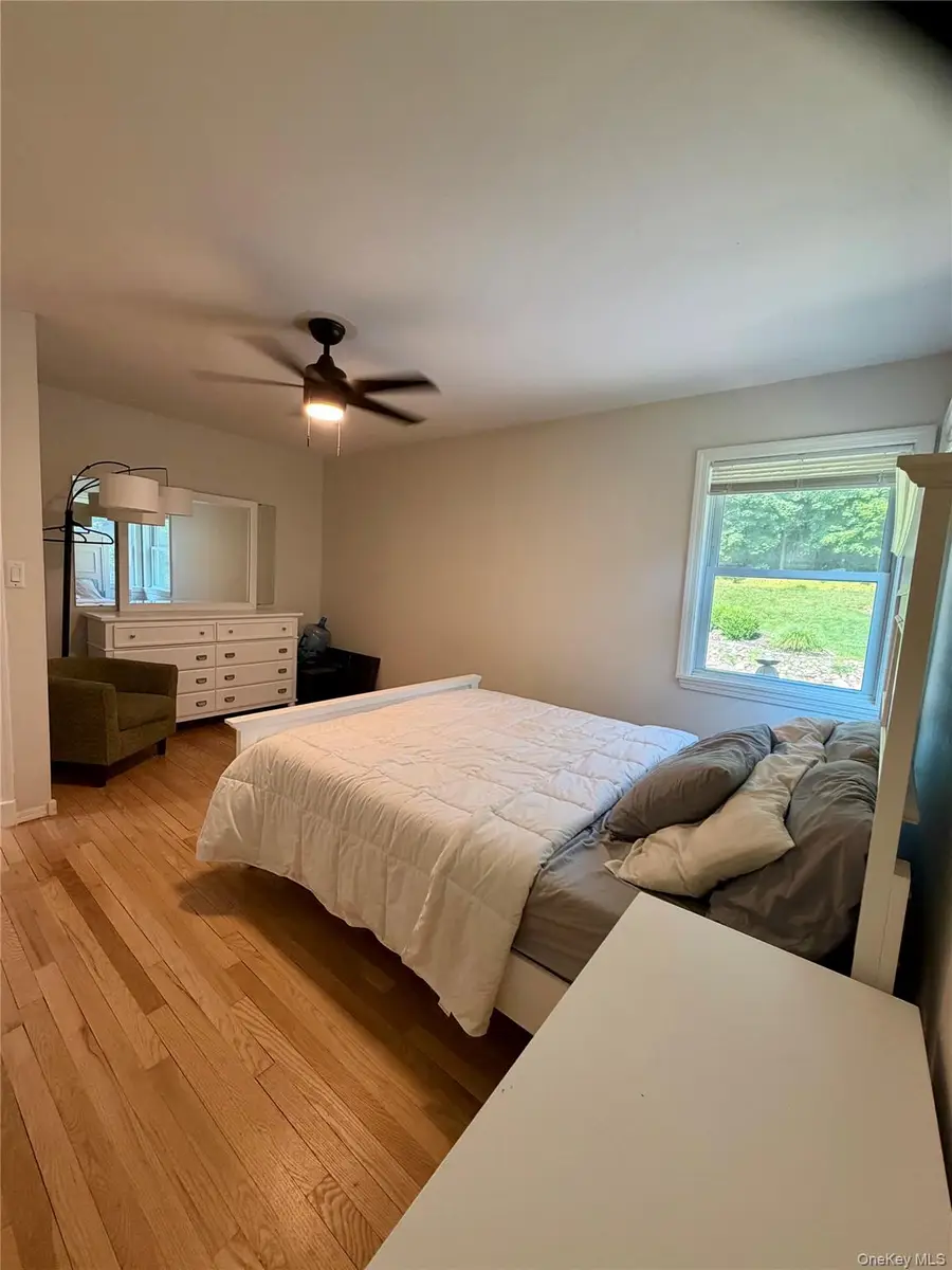 37 Mckinley Street, Pearl River, NY 10965 - #2