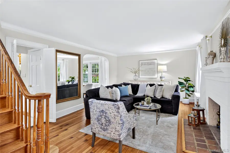 81 Chatham Place, West Hempstead, NY 11552 - #3