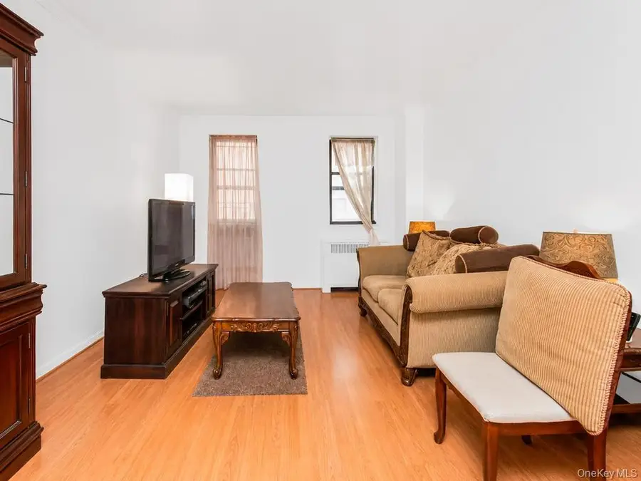 306 E Mosholu Parkway S #4F, Bronx, NY 10458 - #2