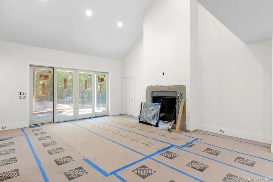 38 N Bay Avenue, Eastport, NY 11941 - #2