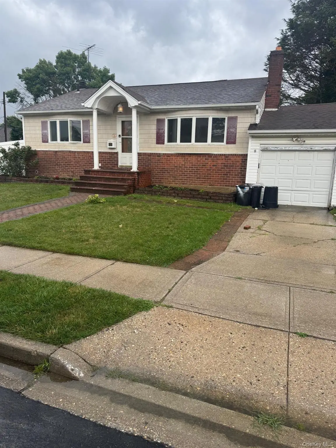 14 Larch Street, Hicksville, NY 11801 - #1