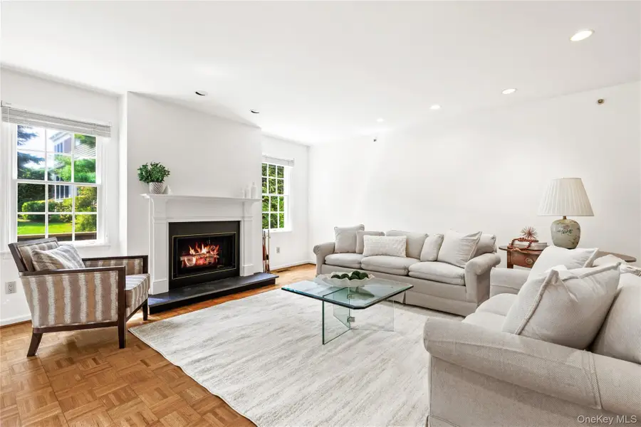 44 Alex Drive, White Plains, NY 10605 - #2
