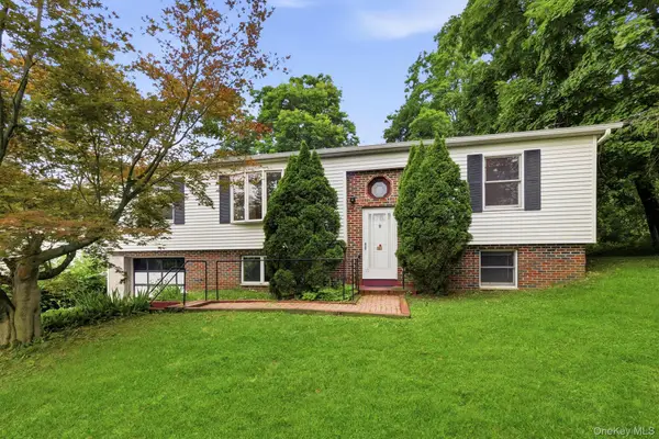 86 Spackenkill Road, Poughkeepsie, NY 12603