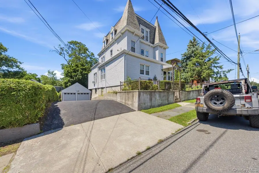 19 Ridgewood Avenue, Yonkers, NY 10704 - #3