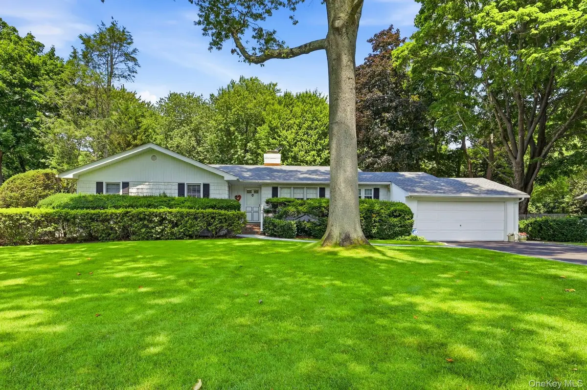 5 Libby Drive, Glen Cove, NY 11542 - #1
