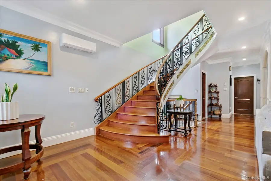 1011 Bay 24th Street, Far Rockaway, NY 11691 - #3