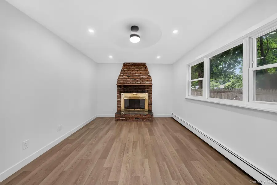 2602 Knickerbocker Avenue, Medford, NY 11763 - #3