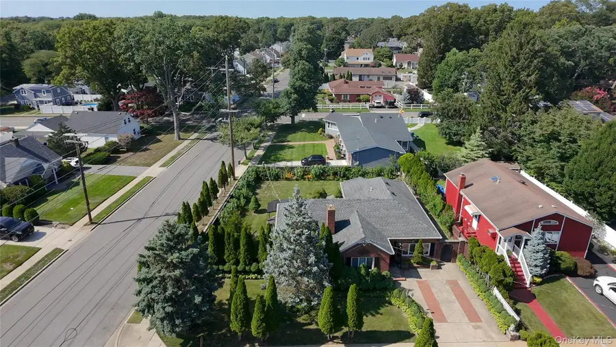 11 New York Avenue, Massapequa, NY 11758 - #3